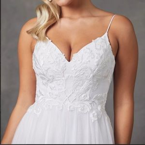 Tania Olsen Aubriel Wedding Dress